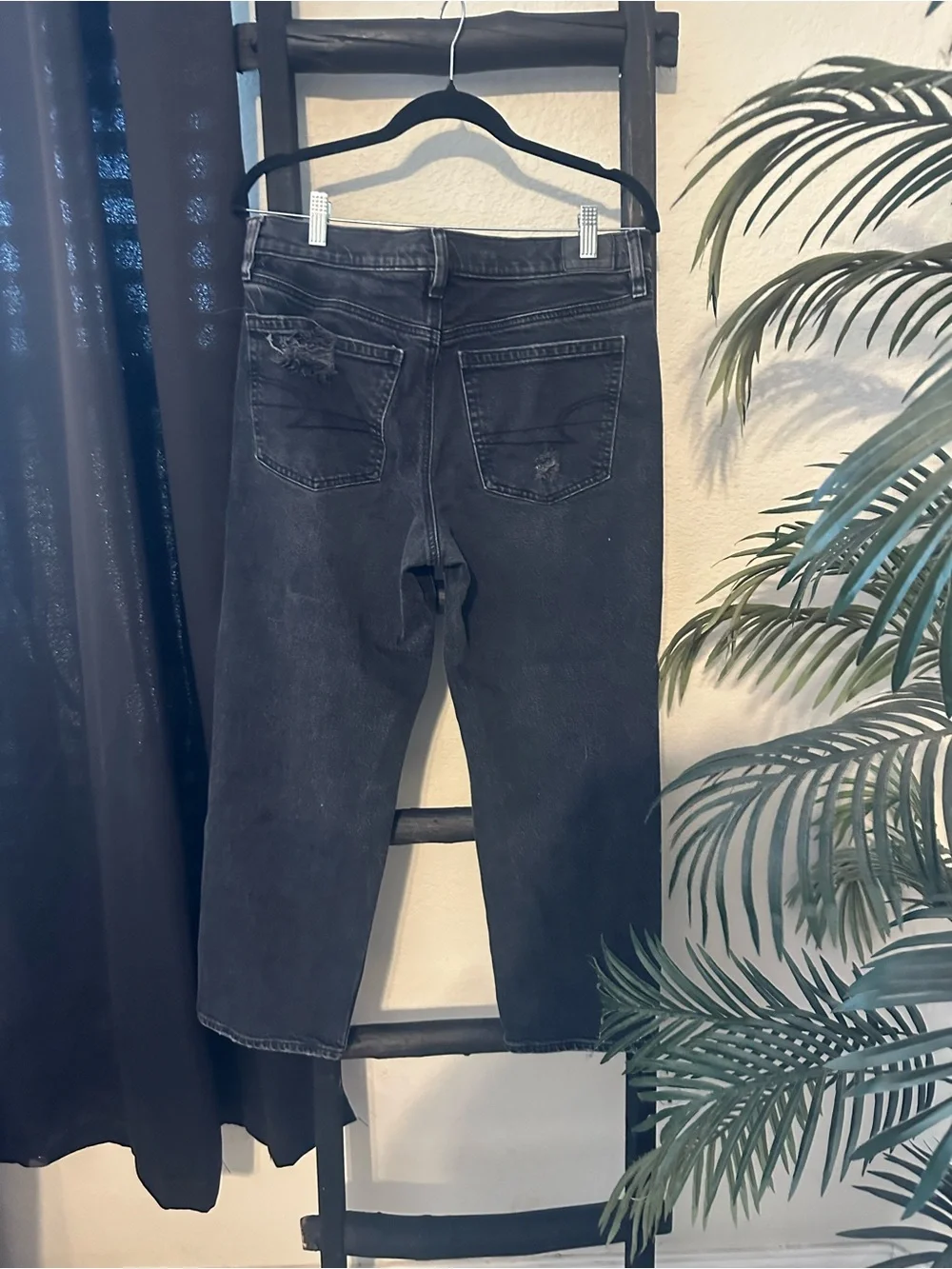 American Eagle Outfitters Black Washed Relaxed Jeans